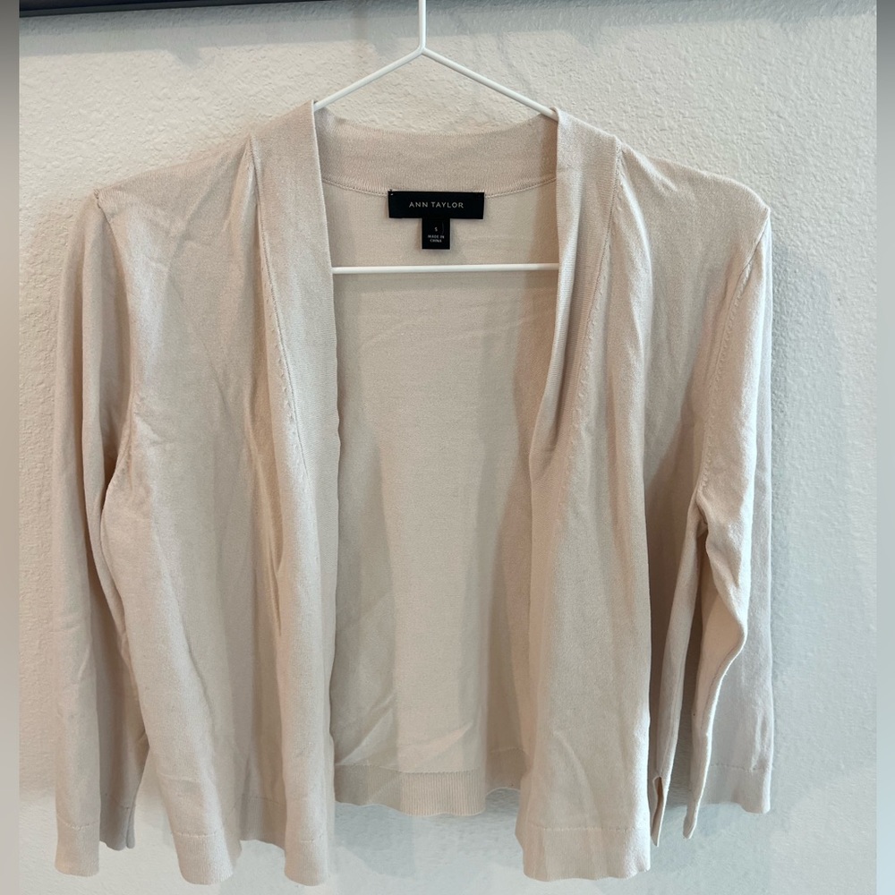 Ann Taylor cropped cardigan